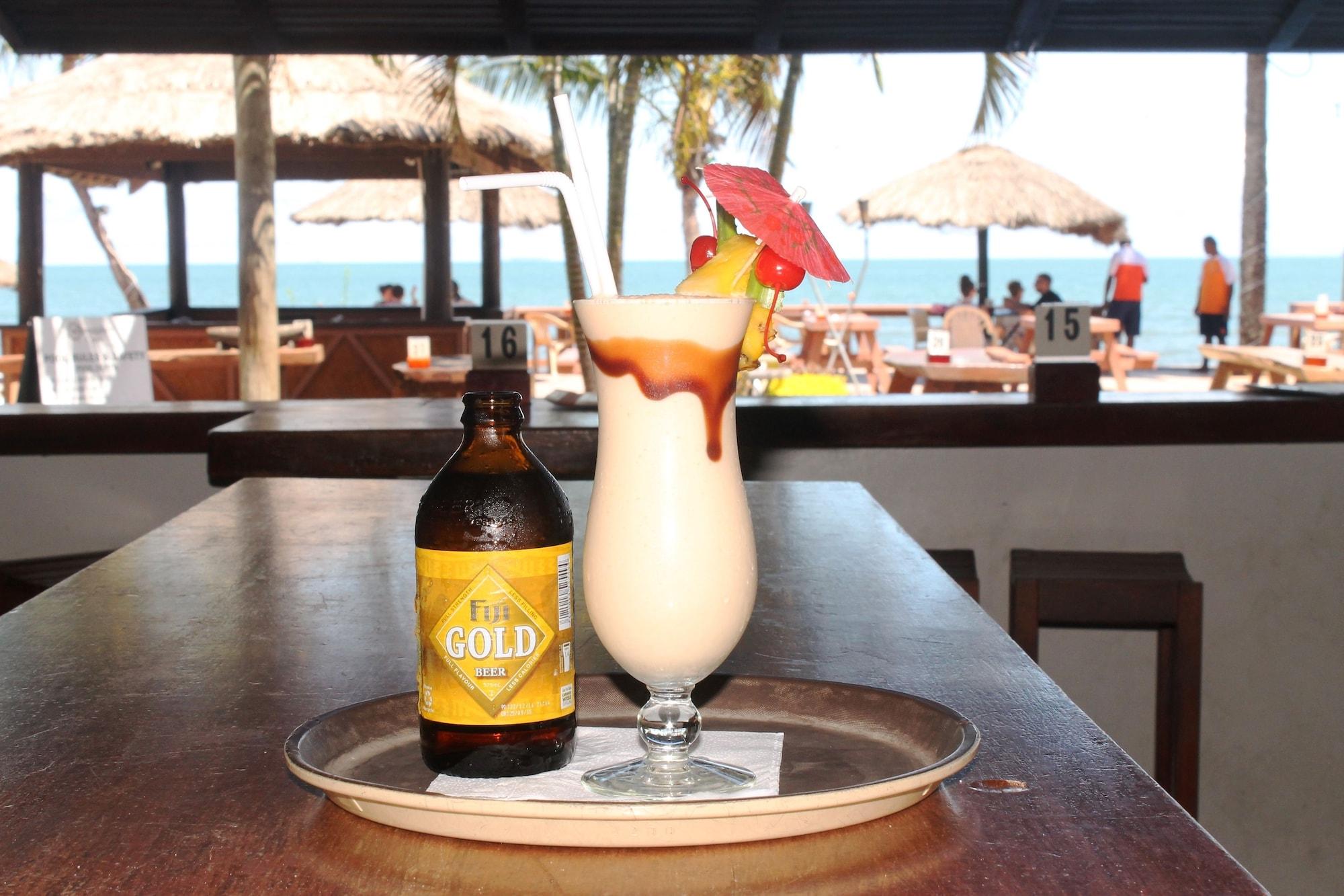 Restaurant Smugglers Cove Beach Resort and Hotel