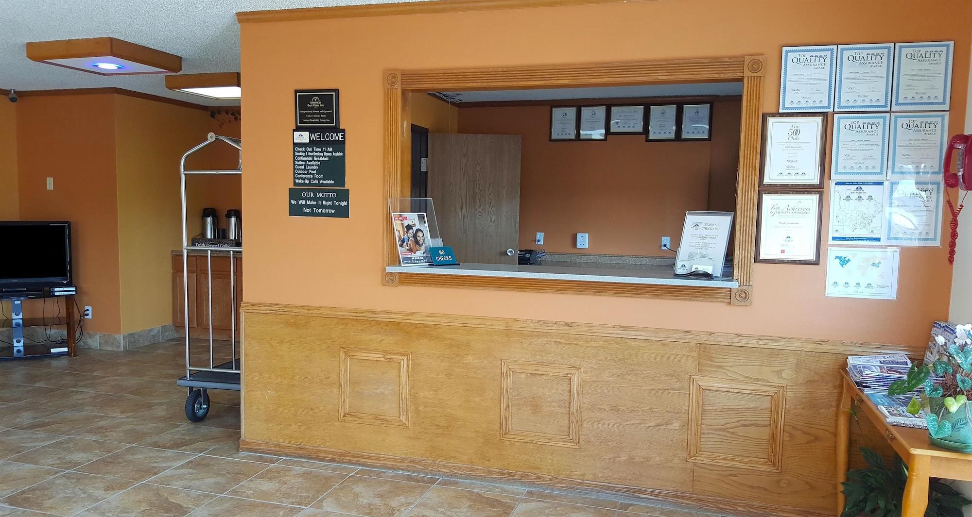 Vista Lobby Americas Best Value Inn & Suites Nevada