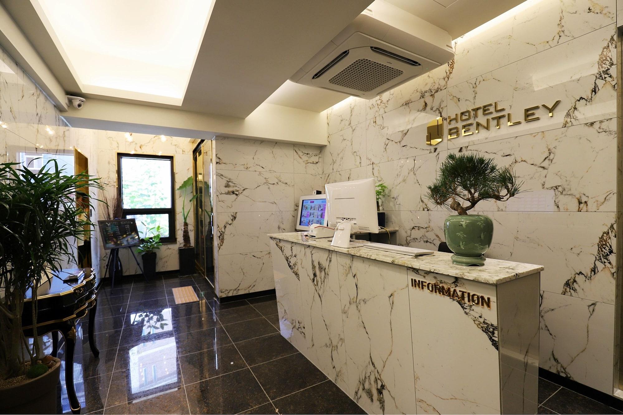 Vista Lobby Hotel Bentley