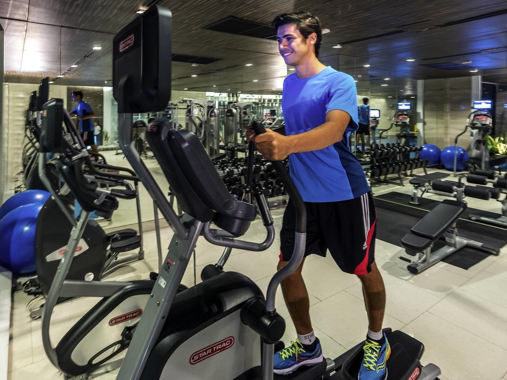 Gimnasio Novotel Bangkok IMPACT