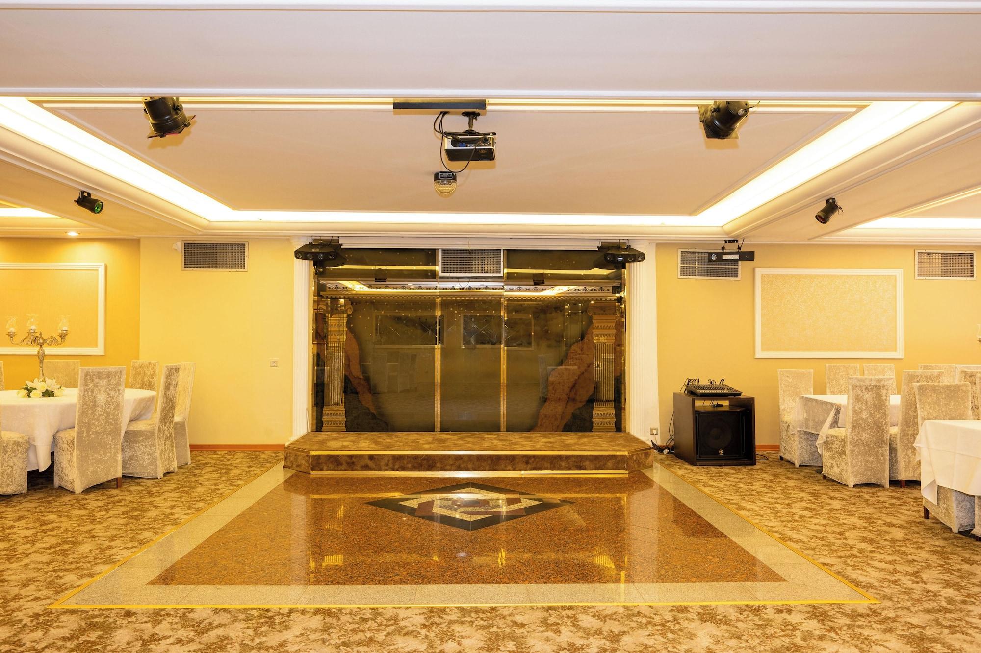 Salón de Baile Grand Anka Hotel