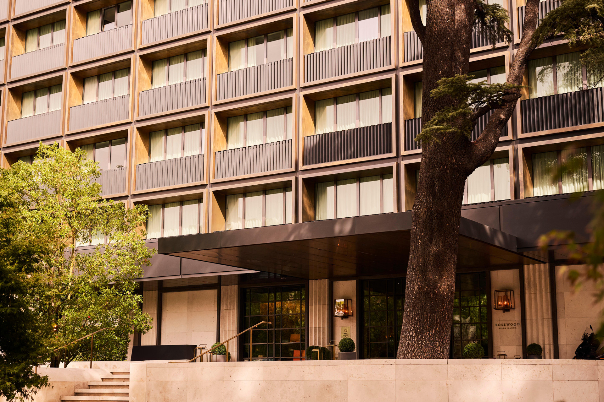 Vista Exterior Rosewood Villa Magna