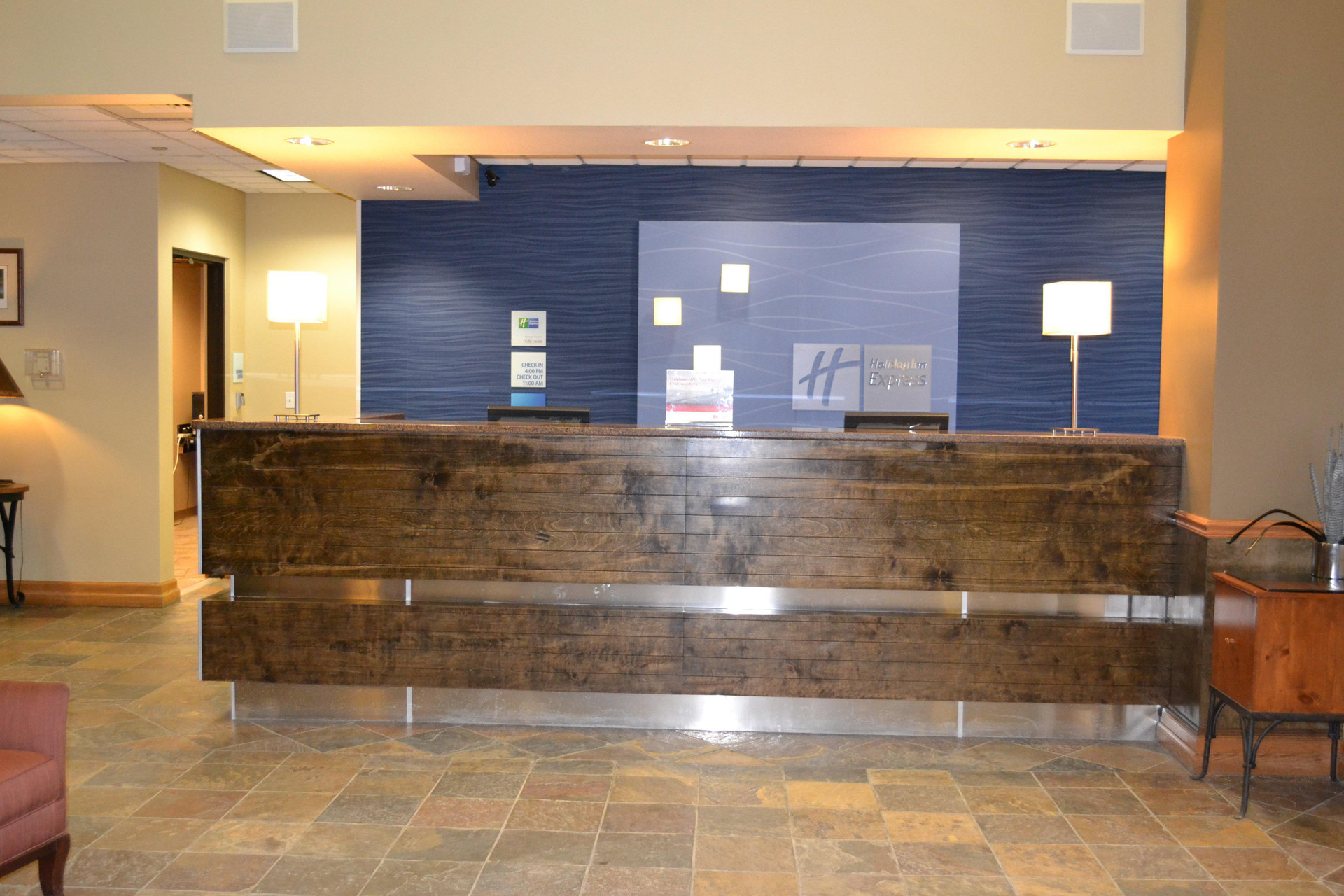 Vista Lobby Holiday Inn Express Hotel & Suites Bozeman West by IHG