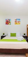 undefined - Hotel 3 estrellas con Desayuno americano