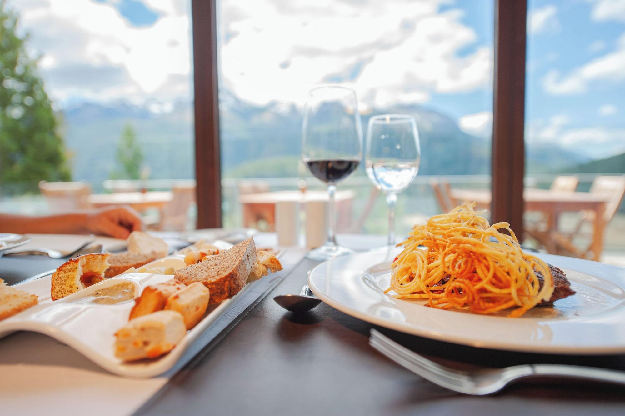 Restaurant Uman Lodge