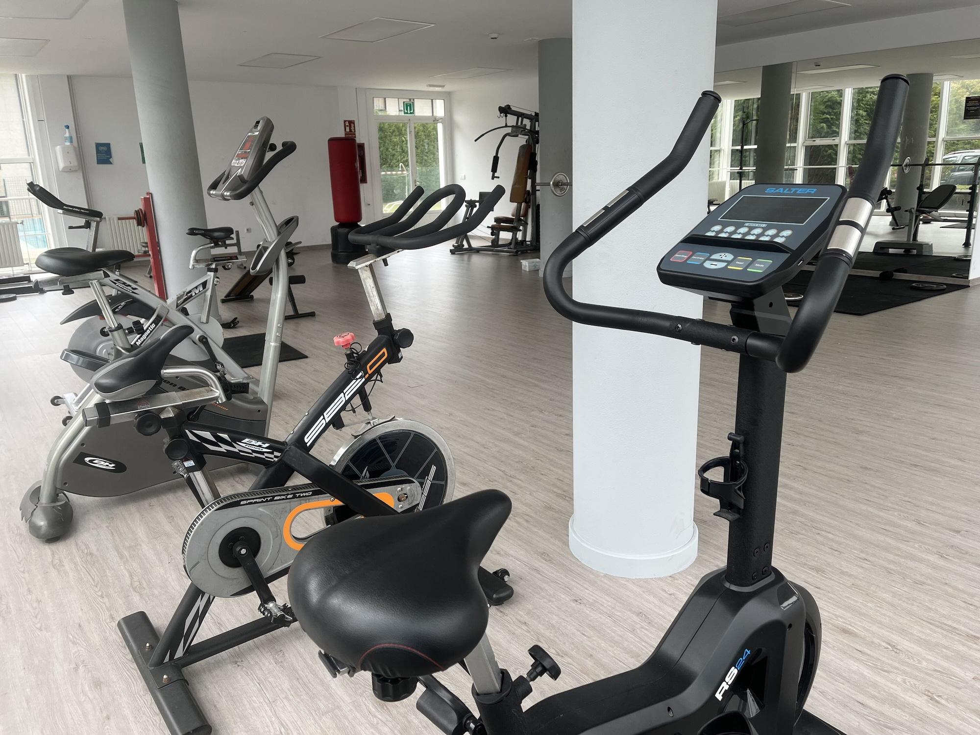 Gimnasio Residencia Universitaria Resa Siglo XXI
