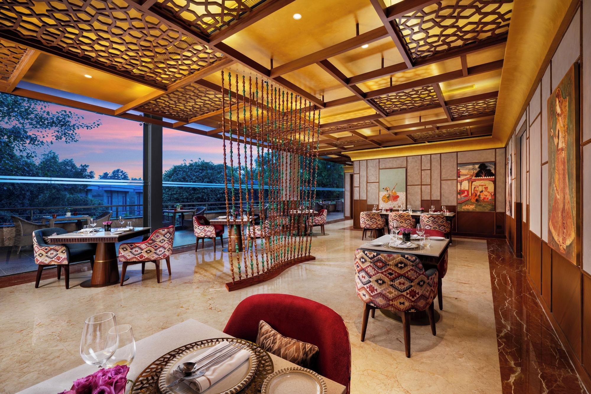 Restaurant Taj Damdama Lake Resort & Spa, Gurugram