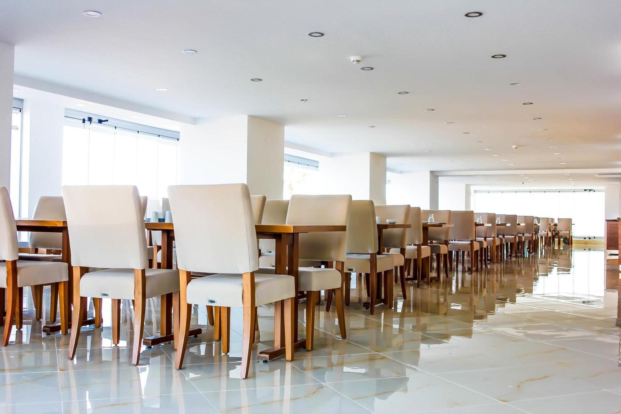 Sala de Reuniones Süzer Resort Hotel