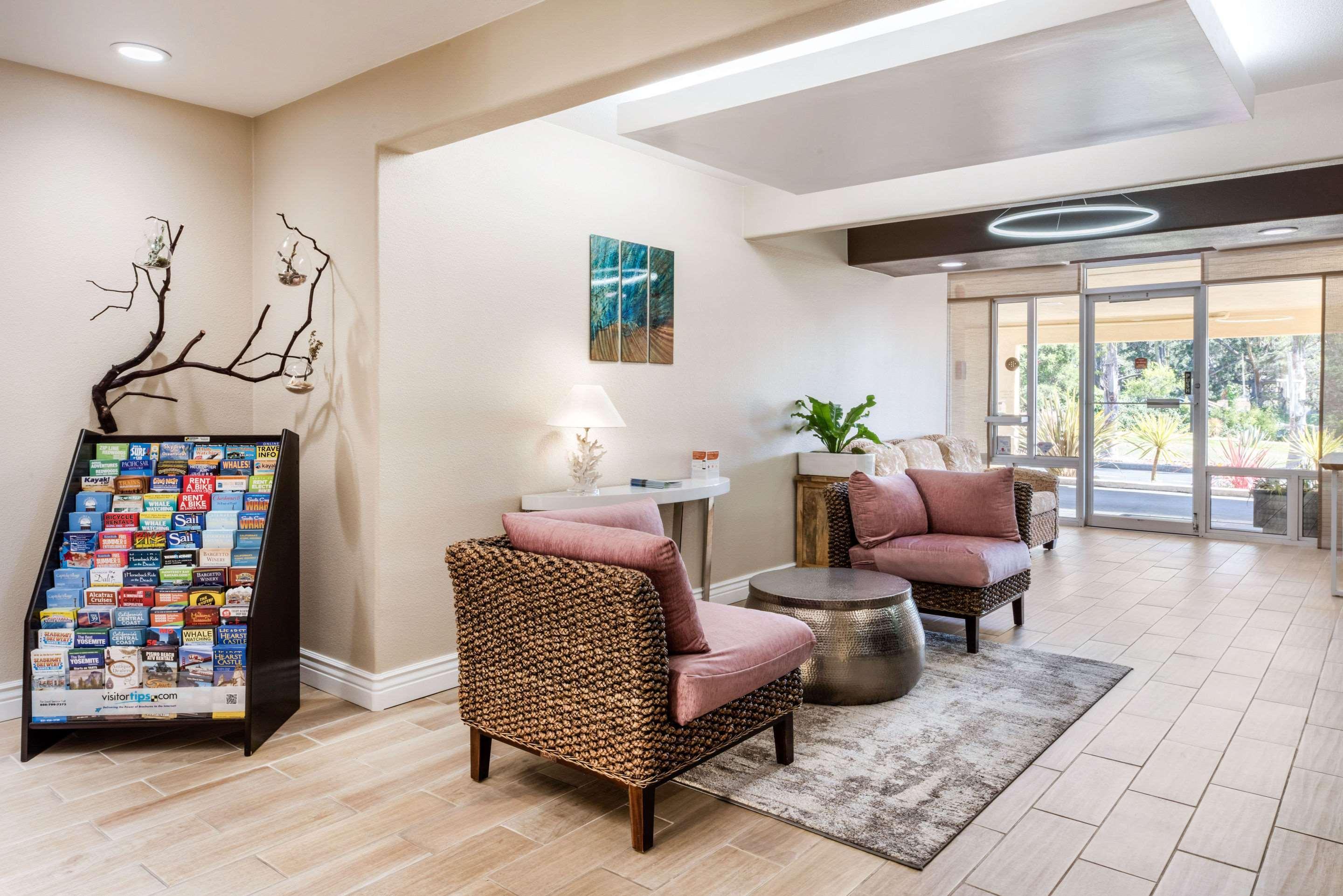 Vista Lobby Quality Inn & Suites Capitola By the Sea