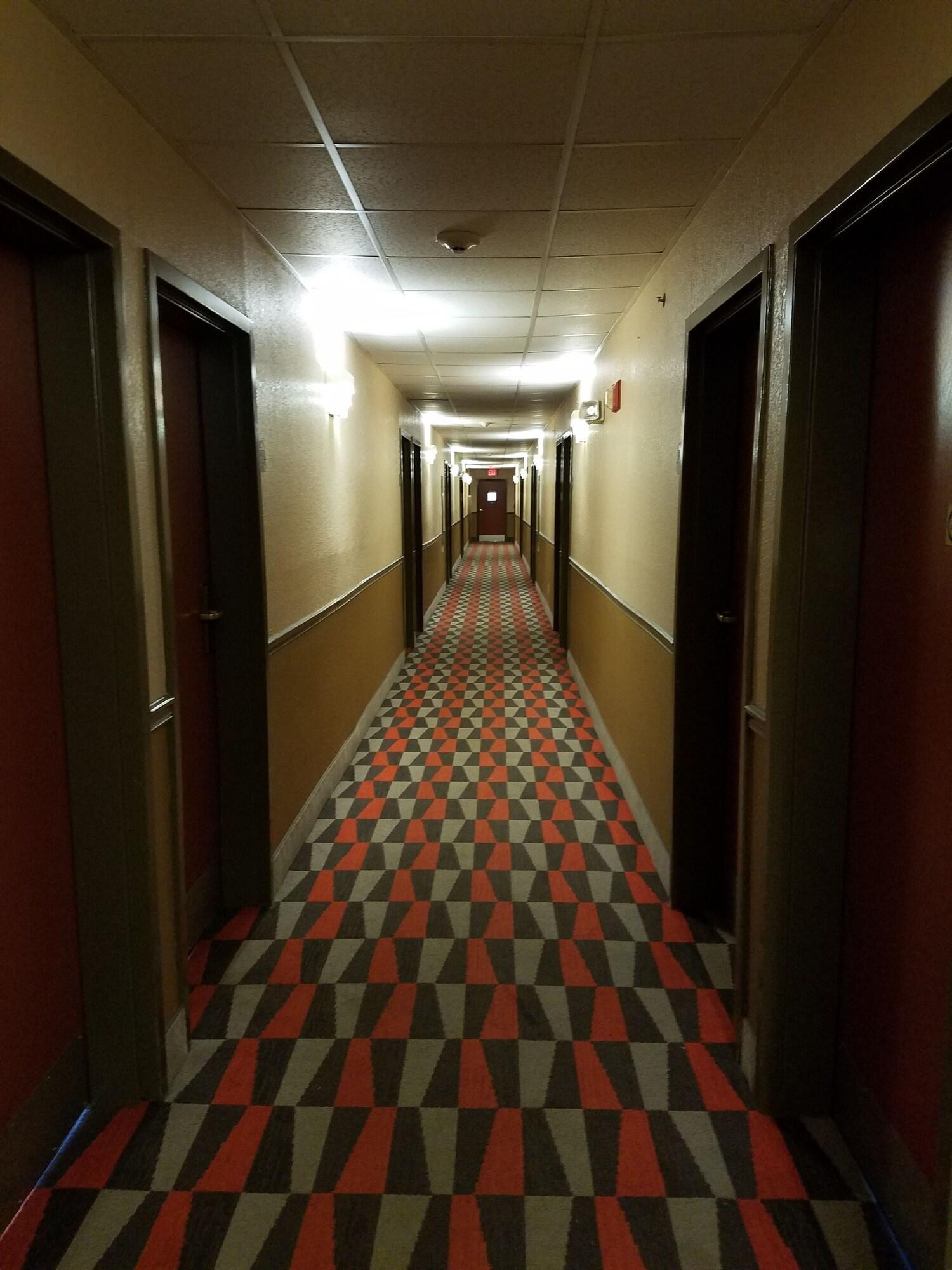 Varios Microtel Inn & Suites by Wyndham Gatlinburg
