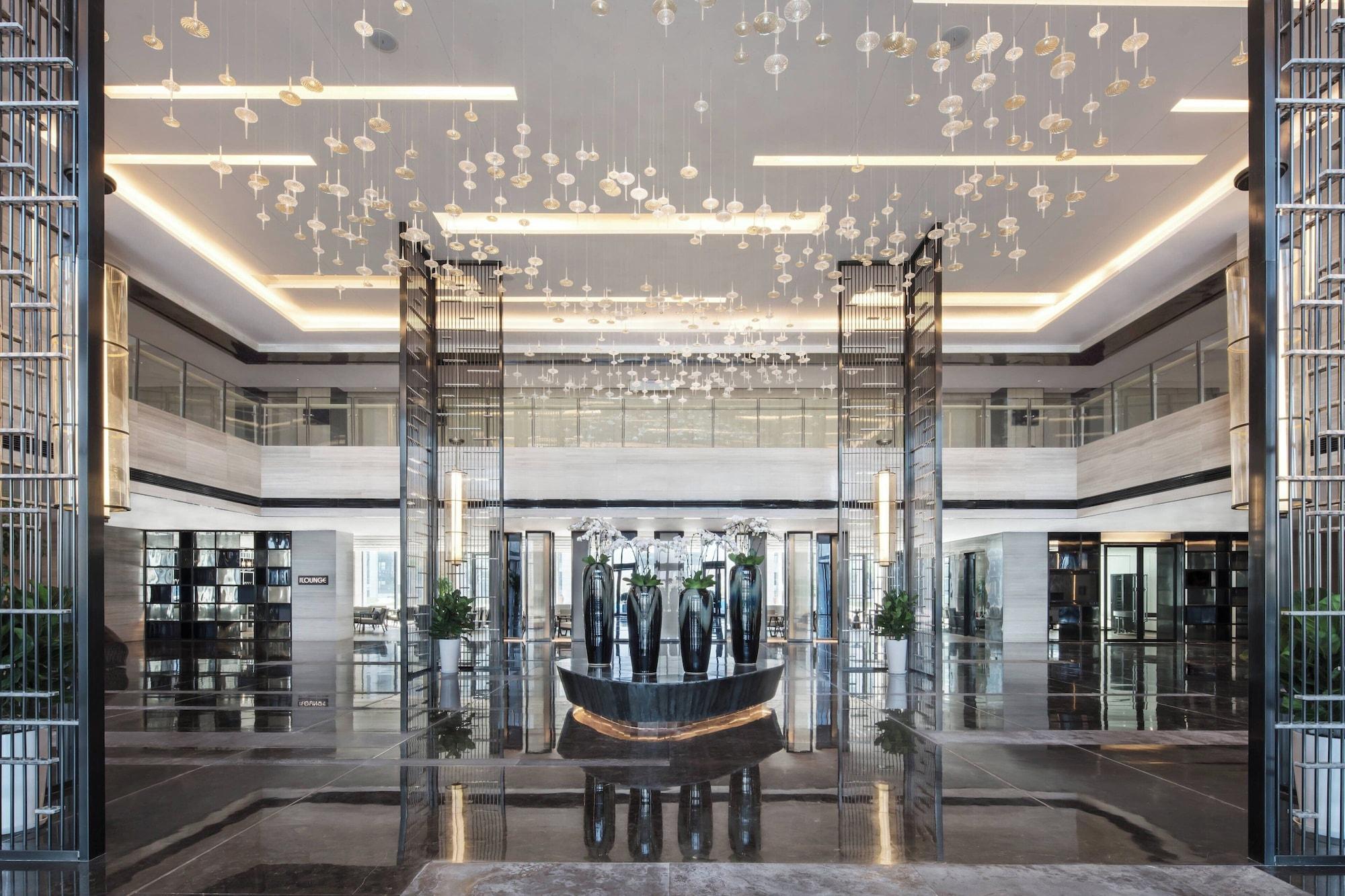 Vista Lobby Courtyard by Marriott Zhengzhou Airport
