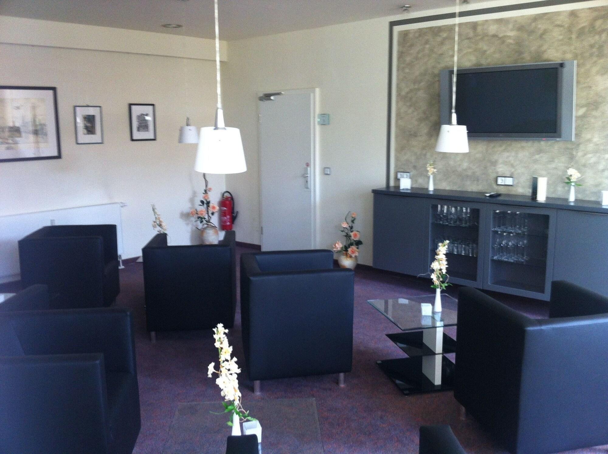 Vista Lobby An der Porzellan Manufaktur