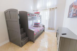 Alquiler Vacacional - Spacious Retreat Home in Quiet Naples Neighborhood