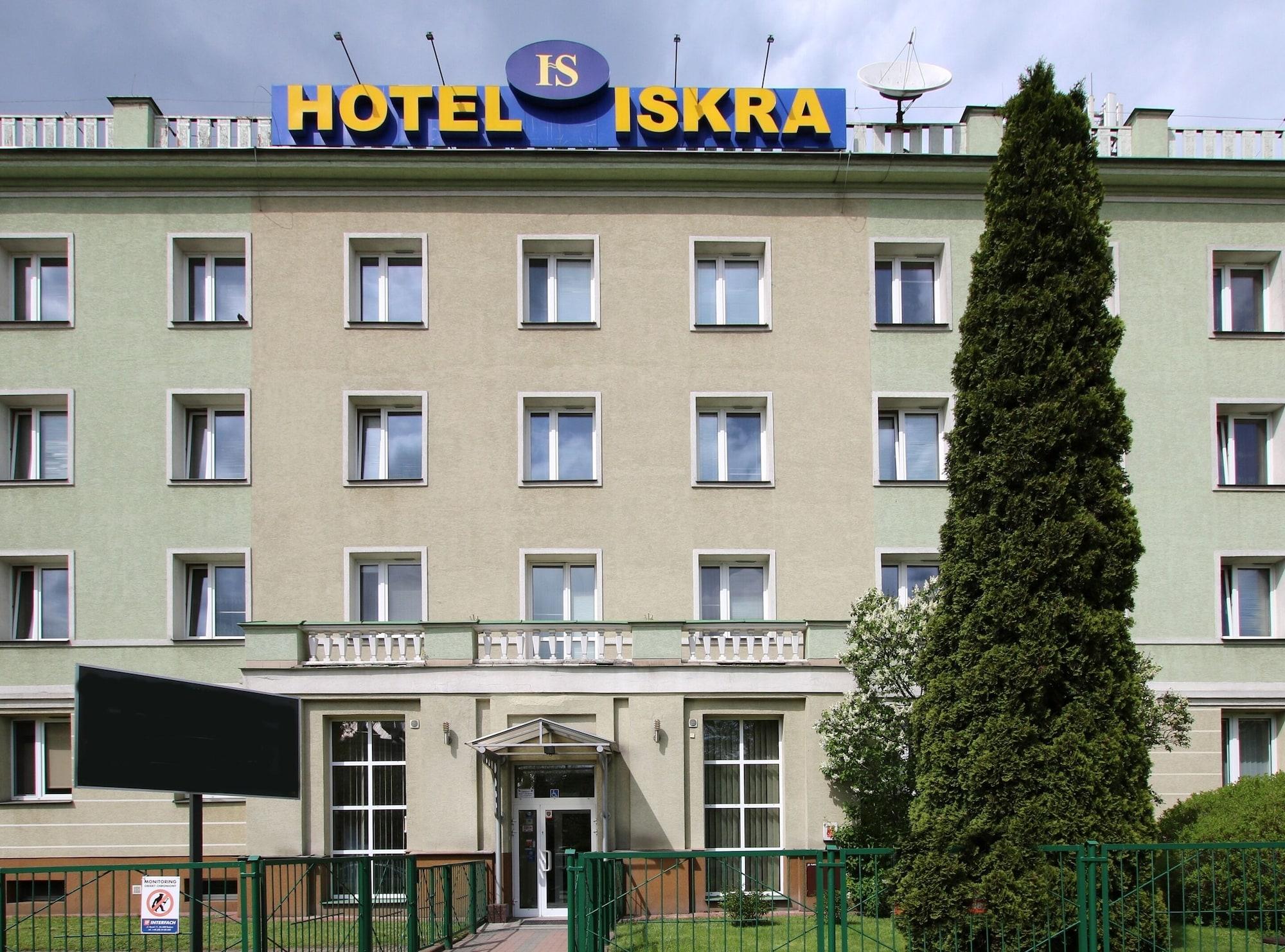 Vista Exterior Hotel Iskra