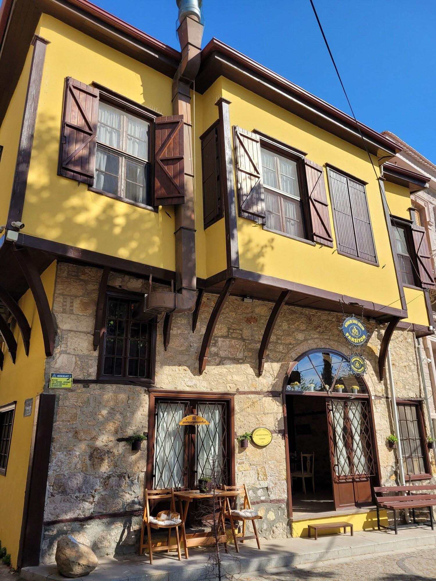 Vista Exterior Ayvalik Sarigelin Pansiyon
