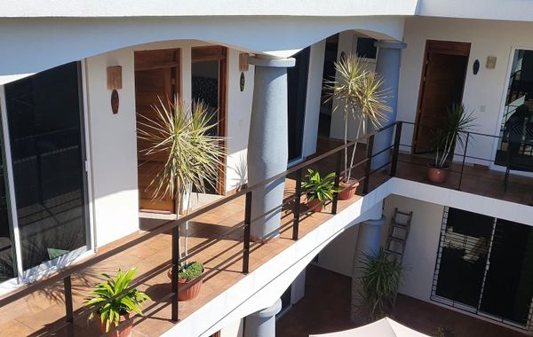 Carri Surf Studio