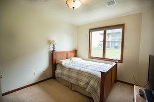 Alquiler Vacacional - Prime Lakefront East Okoboji Condo at Bridges Bay Jet Ski Lift rental available!