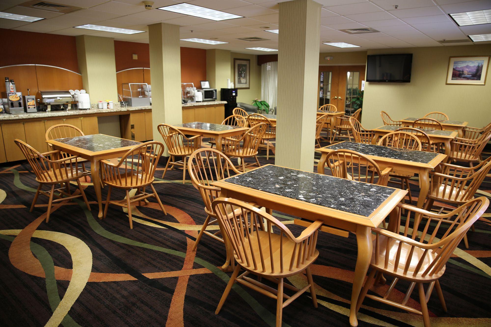 Restaurant Red Lion Inn & Suites Denver Airport
