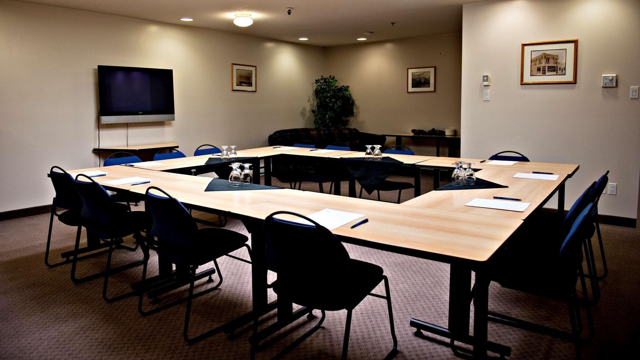 Centro de Negocios Prestige Hudson Bay Lodge & Conference Centre