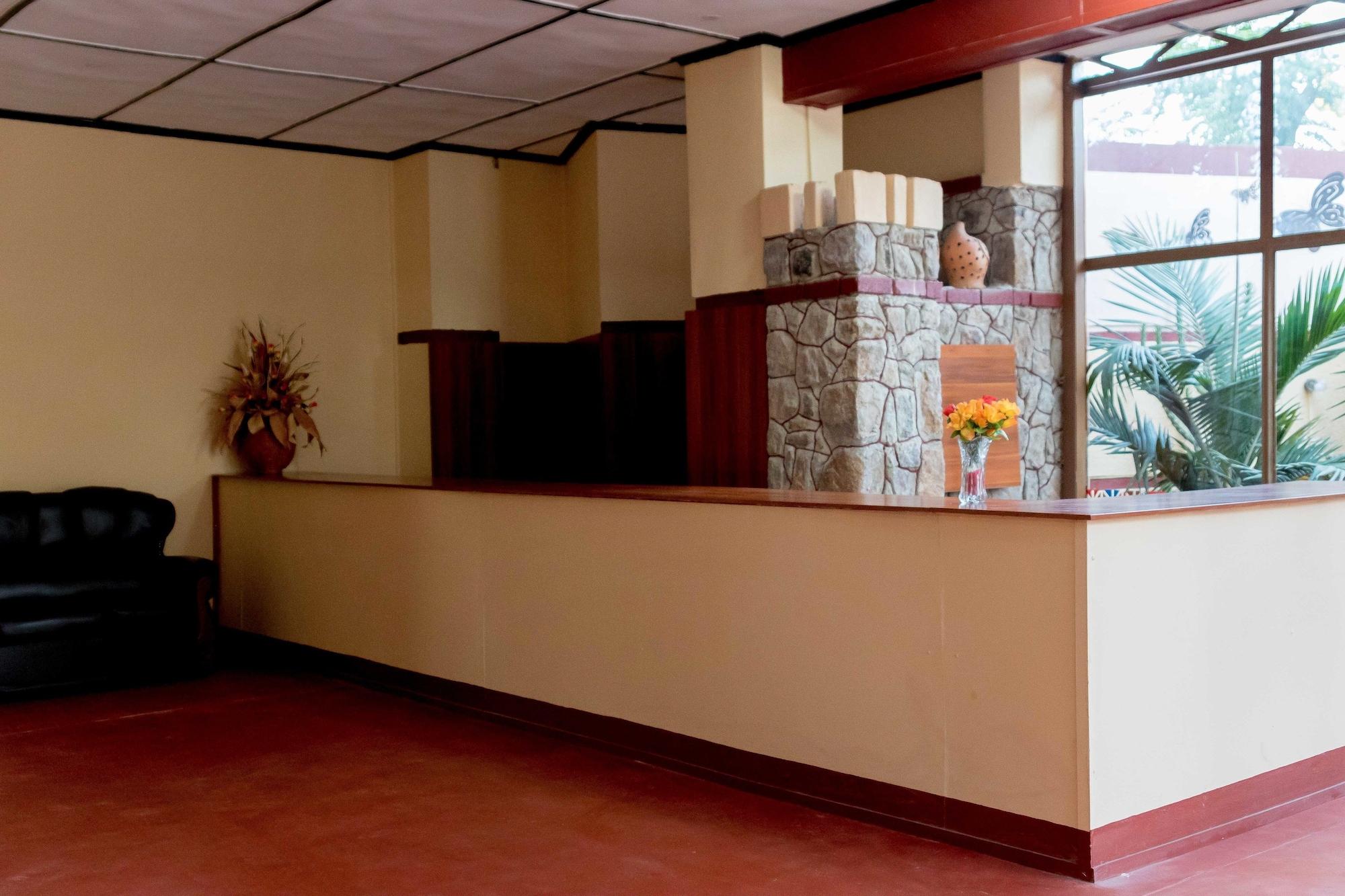 Vista Lobby Lalani Hotel and Conference Centre