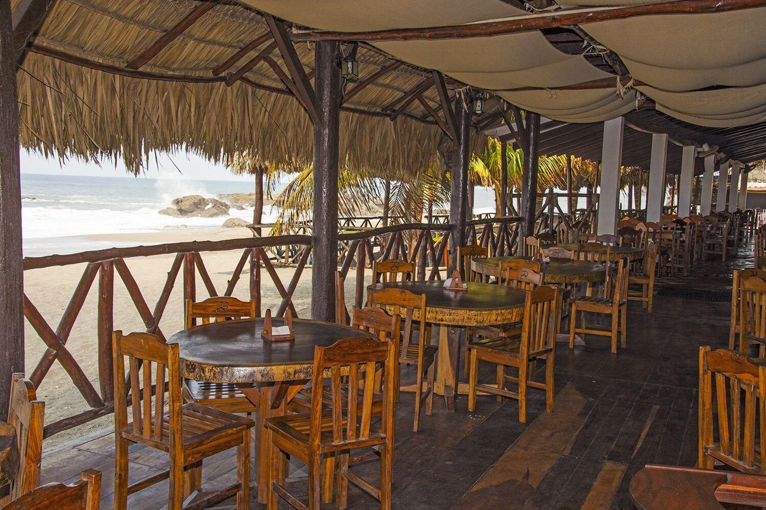 Restaurant Hotel Suyapa Beach