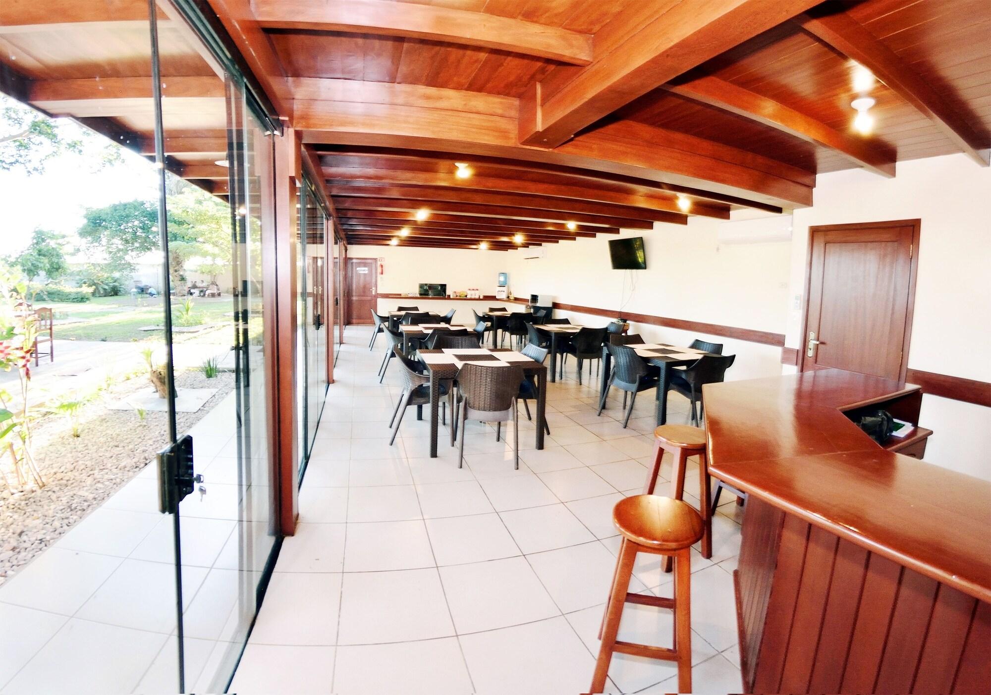 Bar/Salón Los Jazmines Hotel Resort