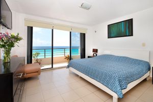 Hoteles para Niños Cerca de La Isla Shopping Village Todo Incluido