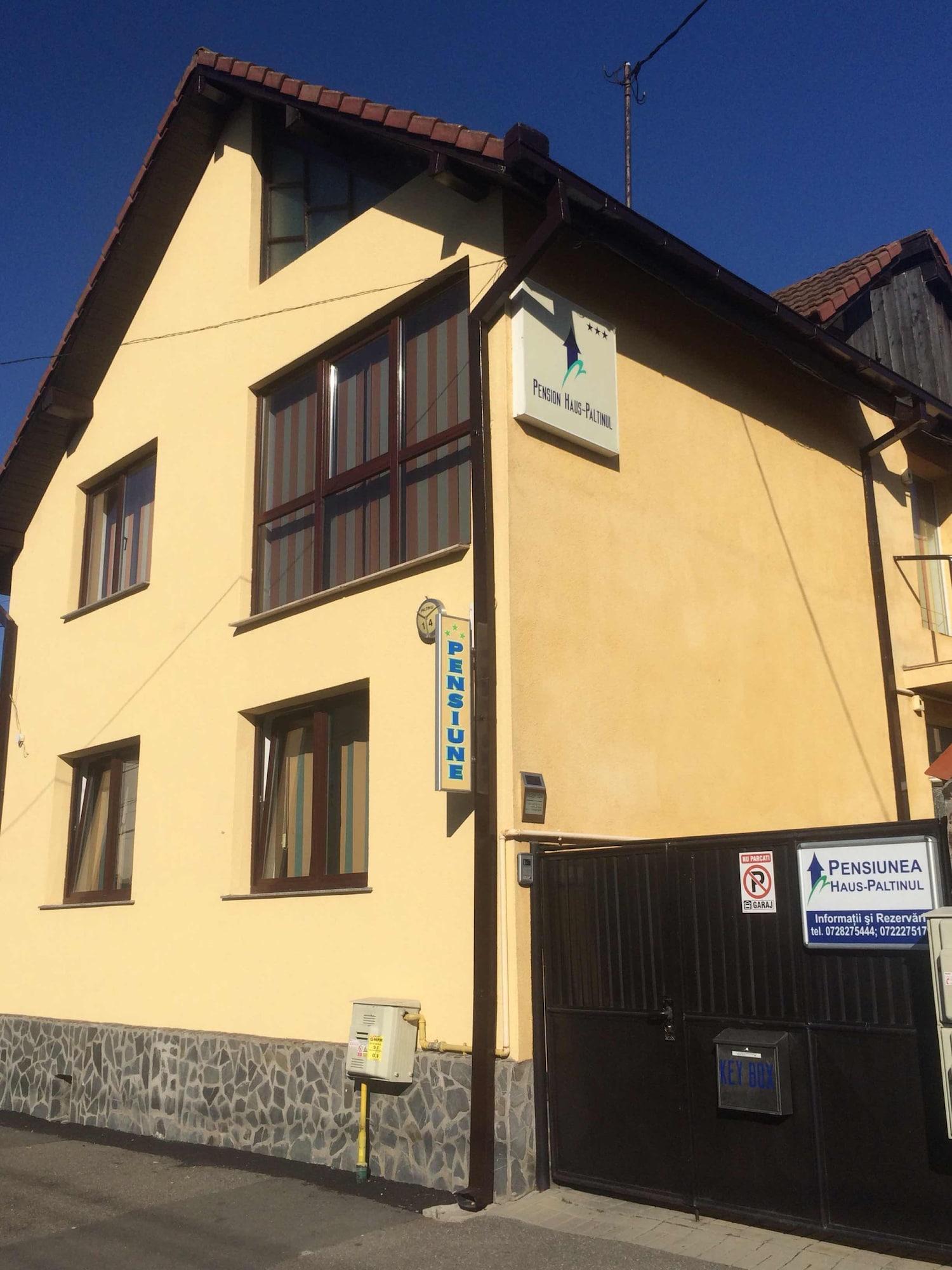 Vista Exterior Haus Paltinul