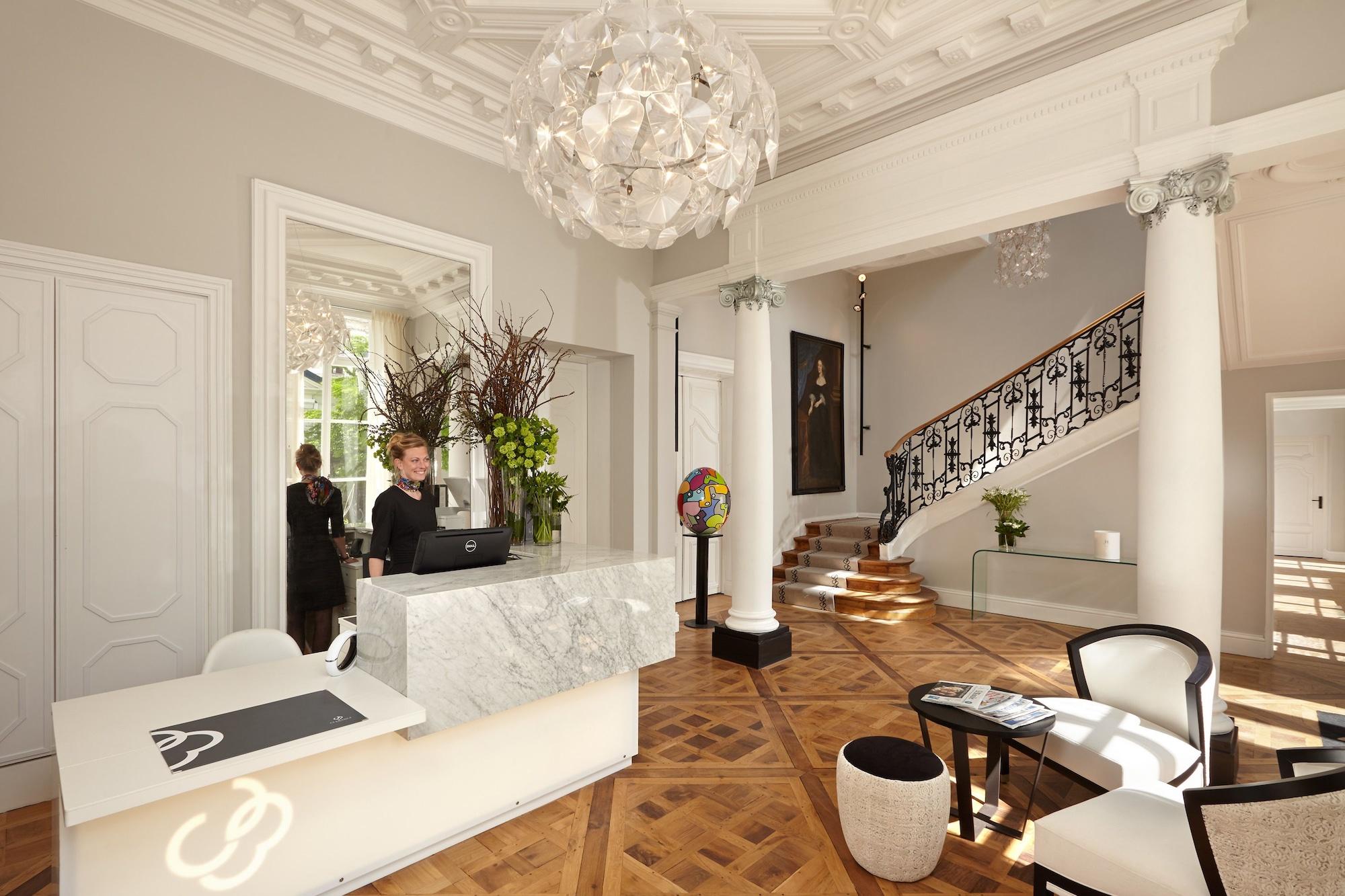 Vista Lobby Clarance Hotel Lille