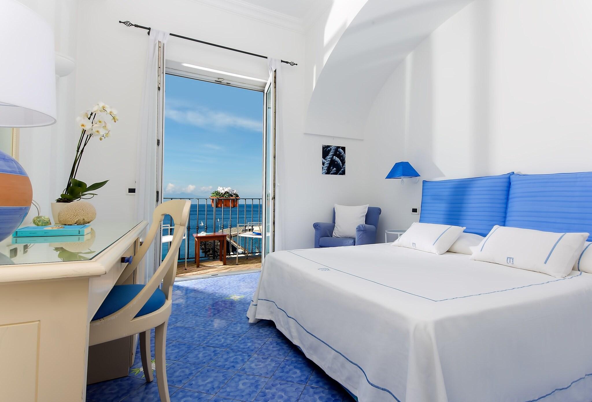 Vista Exterior Relais Maresca Luxury Small Hotel
