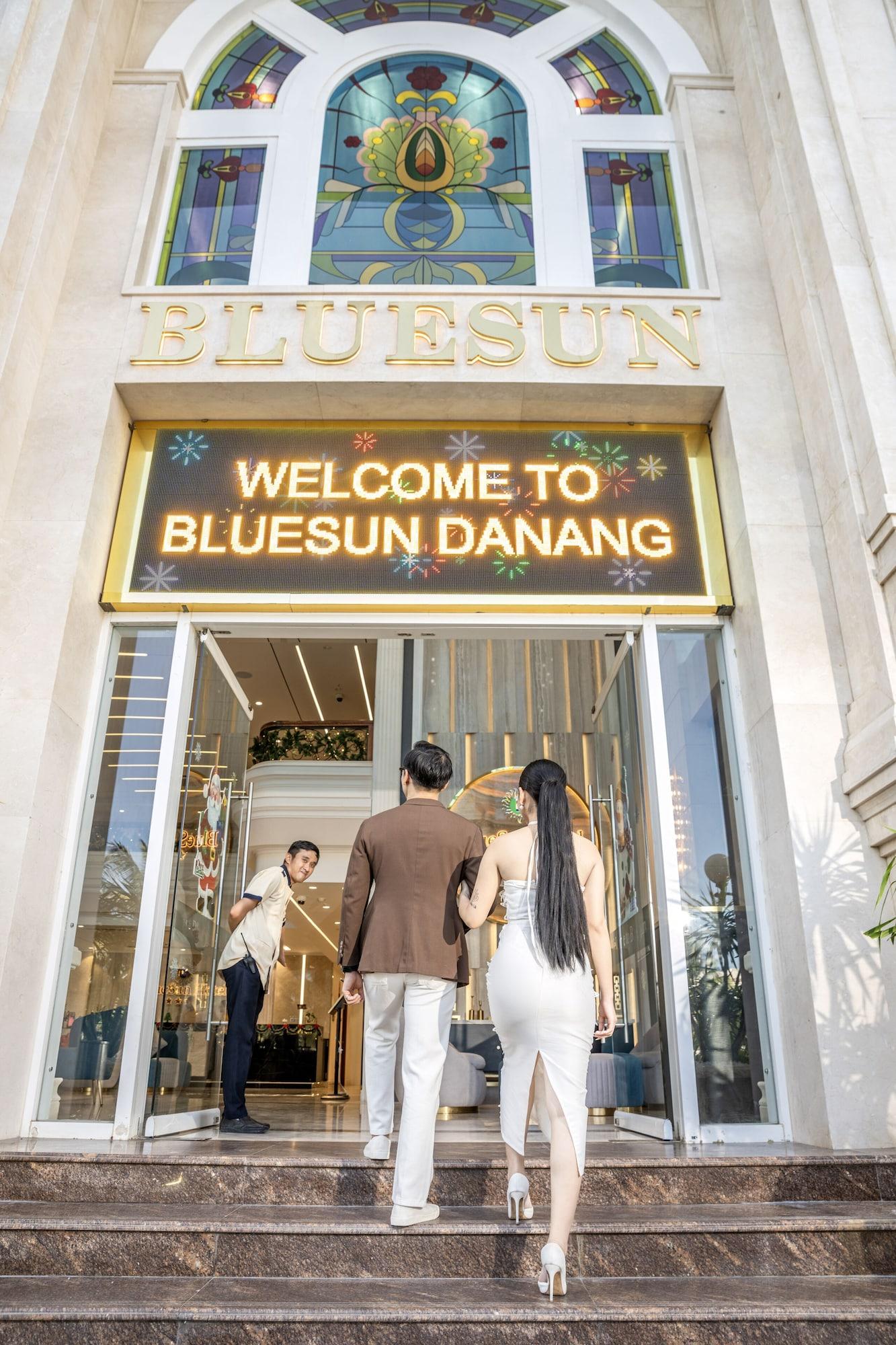 Vista Exterior BlueSun Danang Beach Hotel