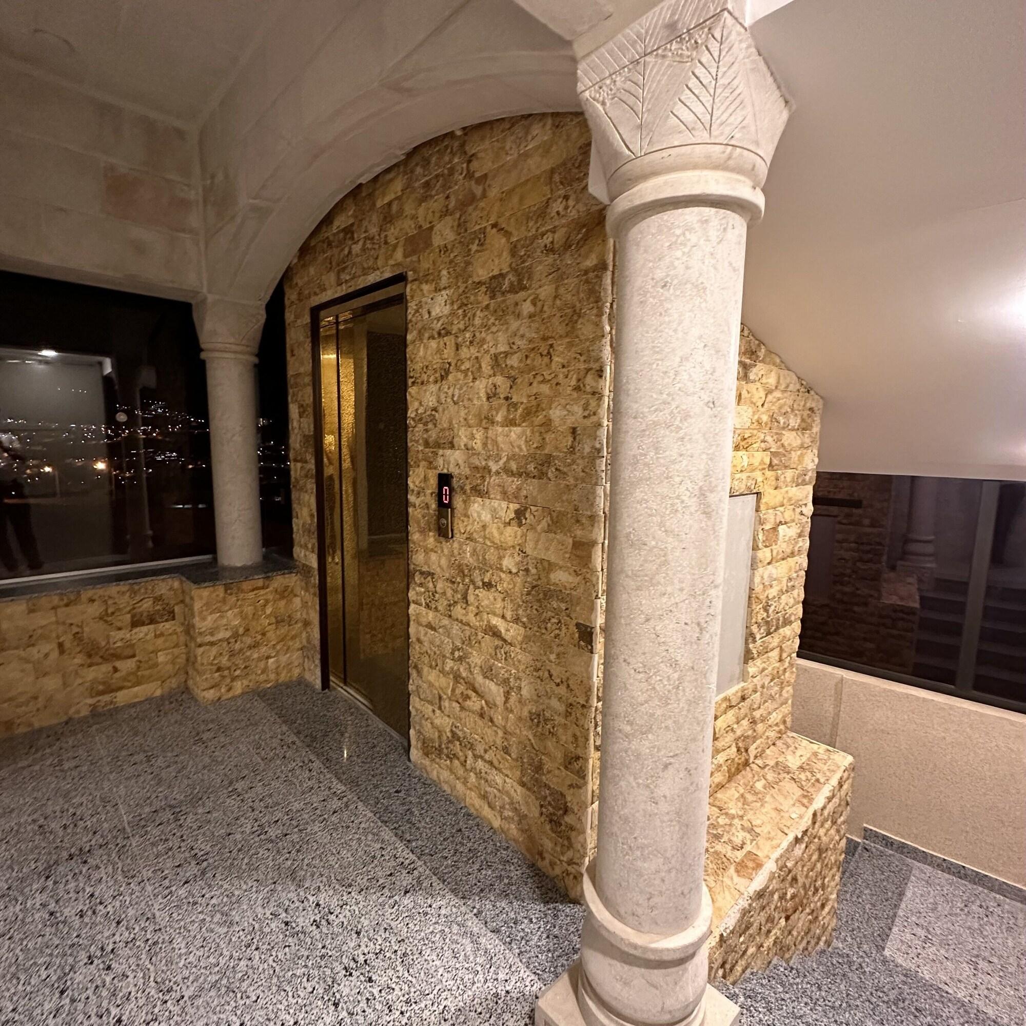 Vista Lobby Petra La Vie Boutique Hotel