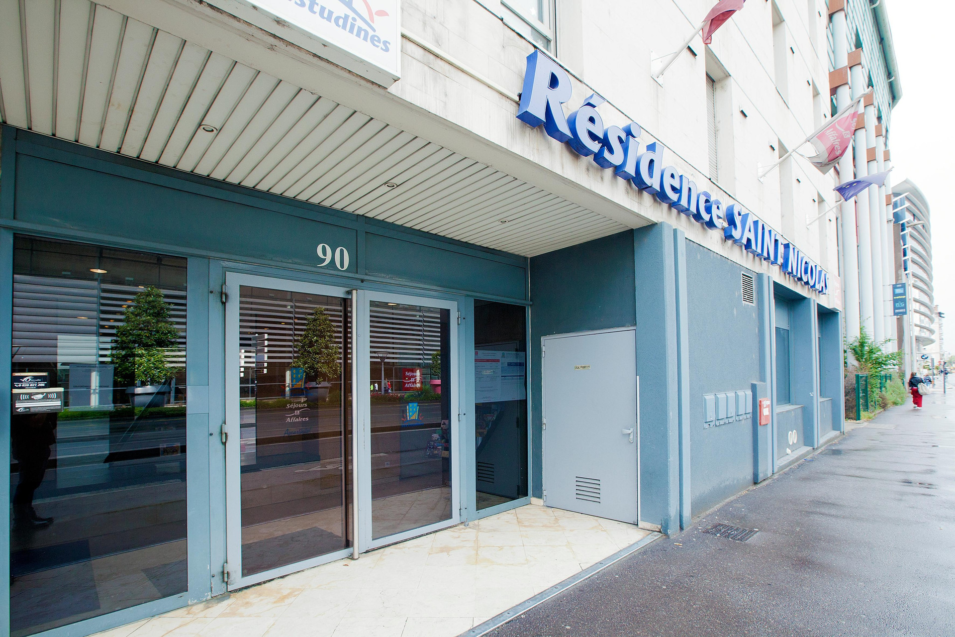Vista Exterior Séjours & Affaires Lyon Saint-Nicolas