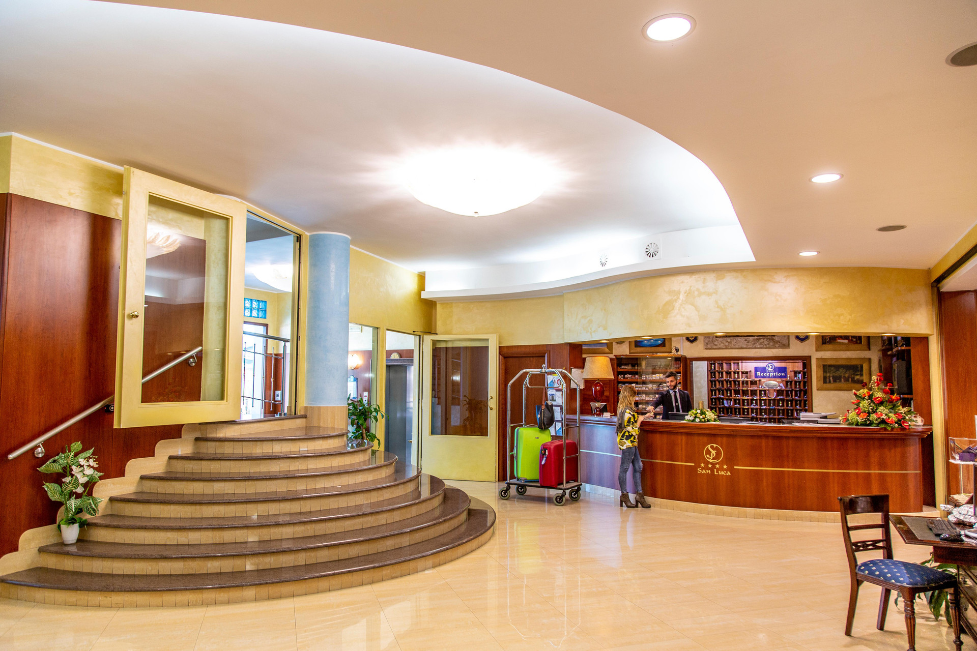 Vista Lobby Hotel San Luca