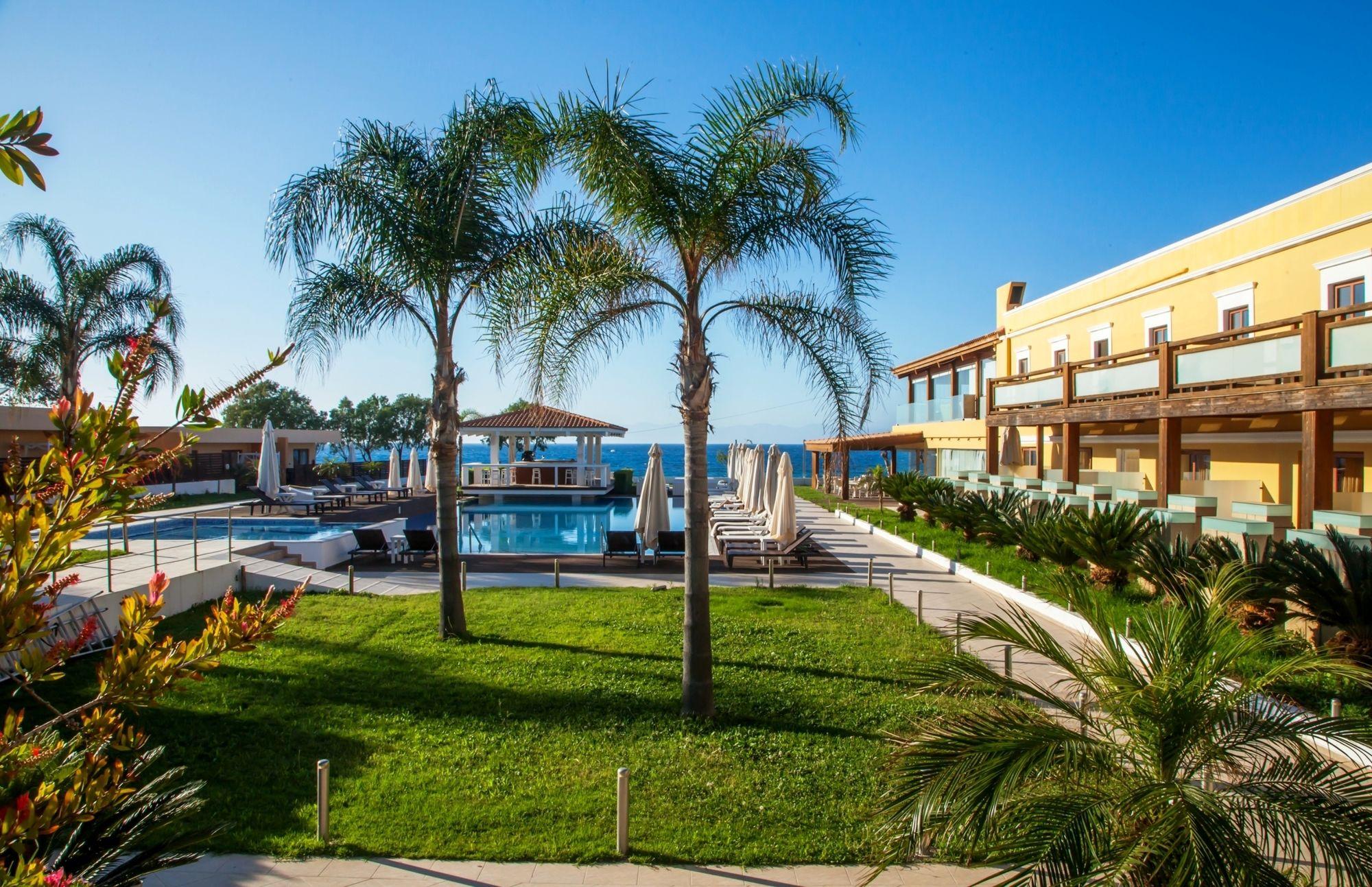 Pool view Villa Di Mare Luxury Suites