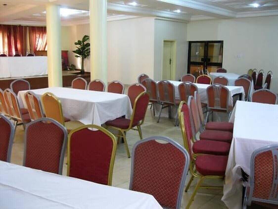 Restaurant Calabar Grand Hotel