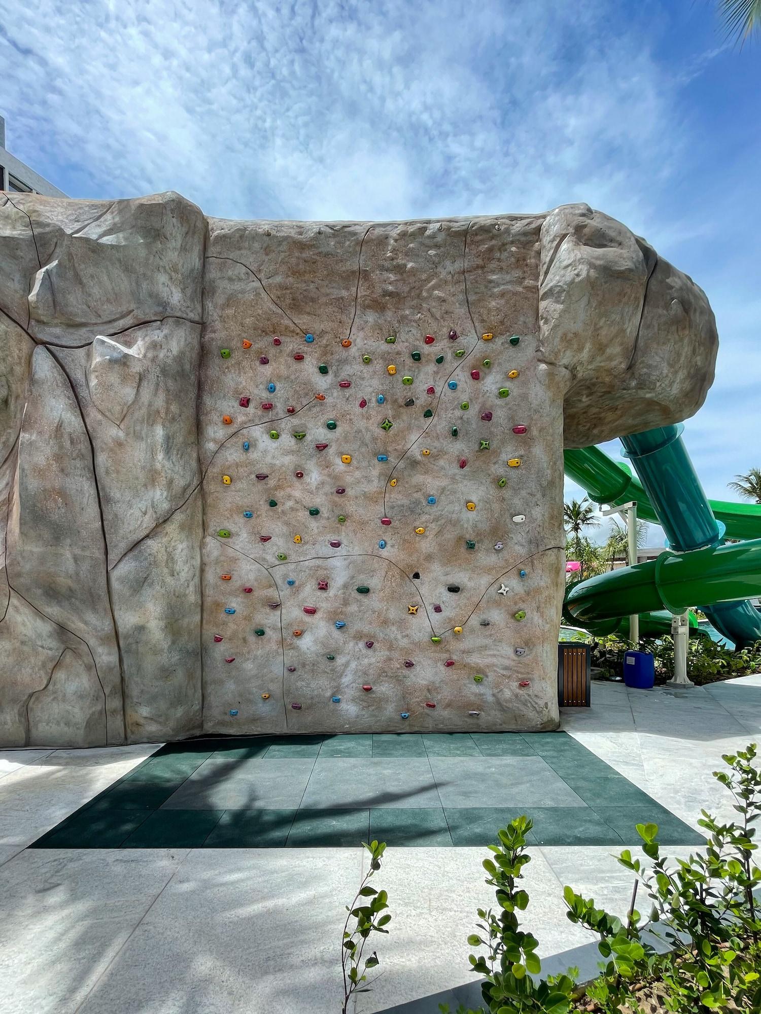 Instalaciones Recreativas Salinas Premium Resort - GAV Resorts