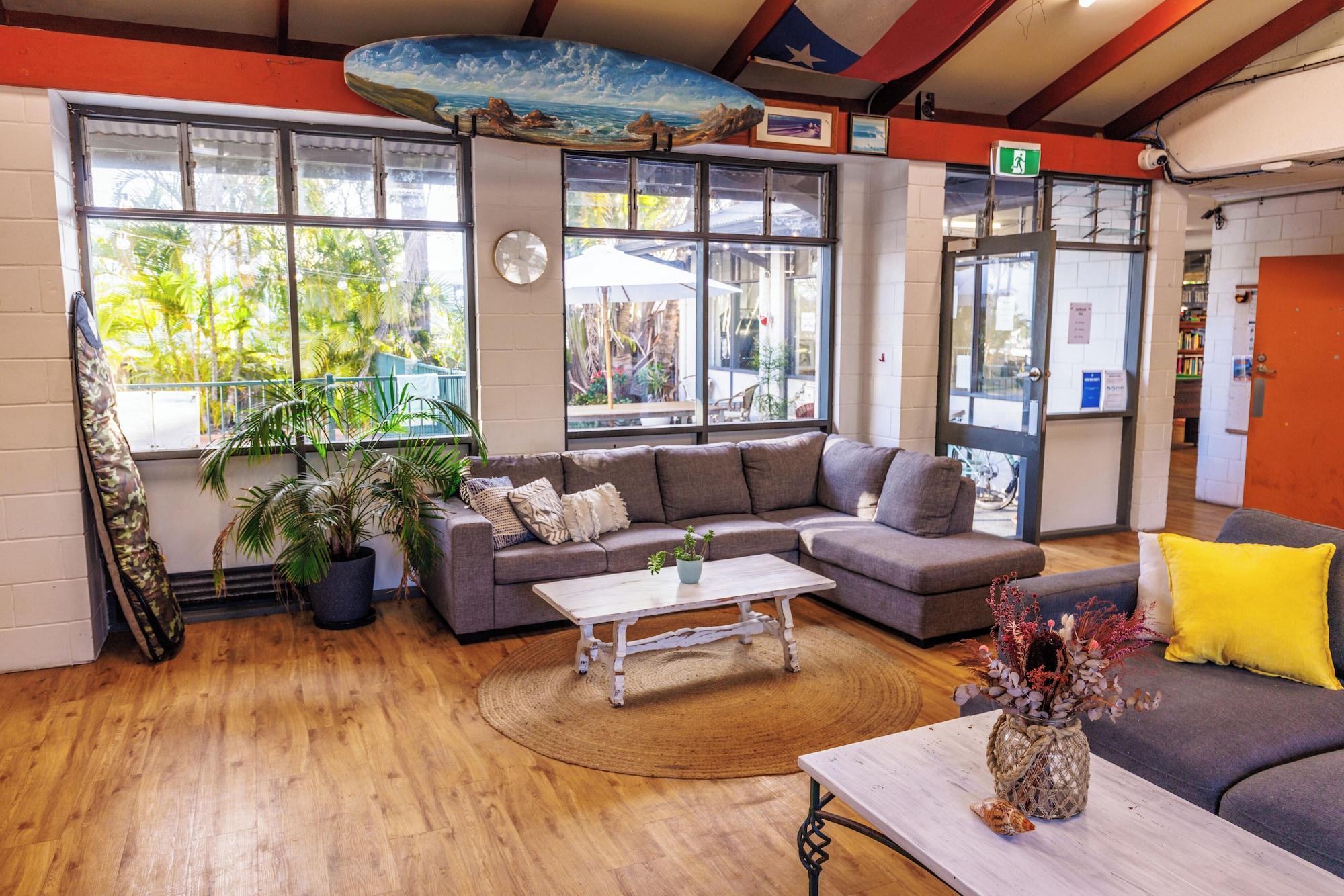 Vista Lobby YHA Coolangatta Gold Coast