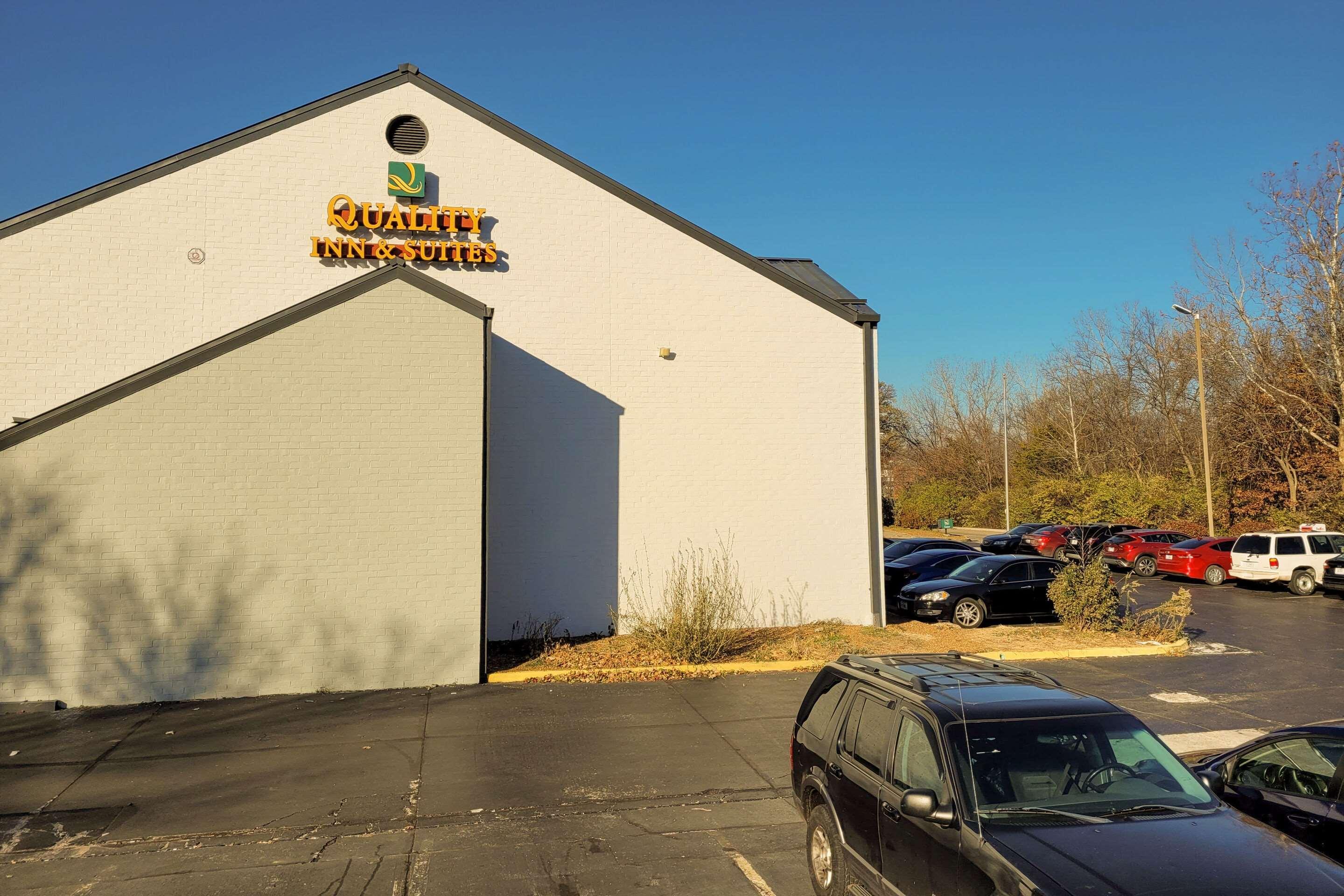 Vista Exterior Quality Inn & Suites Columbia I-70