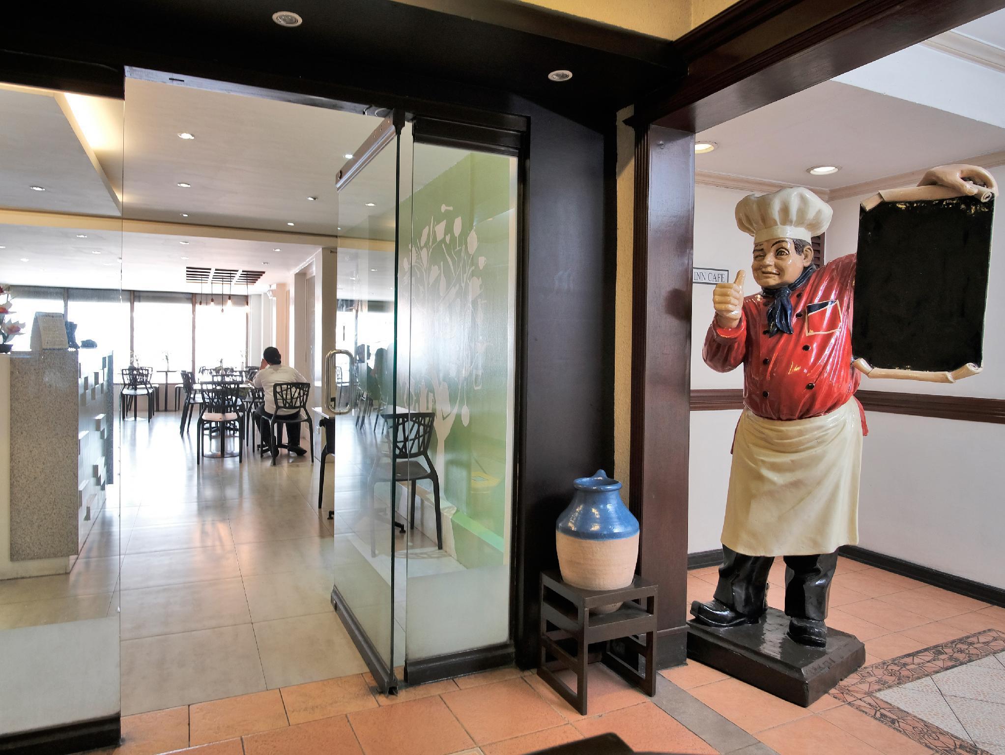 Restaurant Fersal Hotel P. Tuazon Cubao
