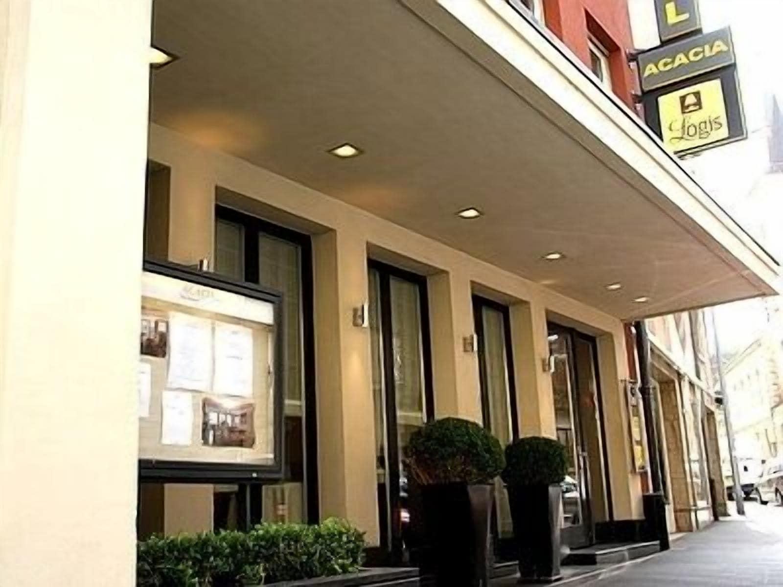 Varios Hotel Acacia