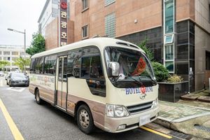 Alojamiento - Tourist Hotel June