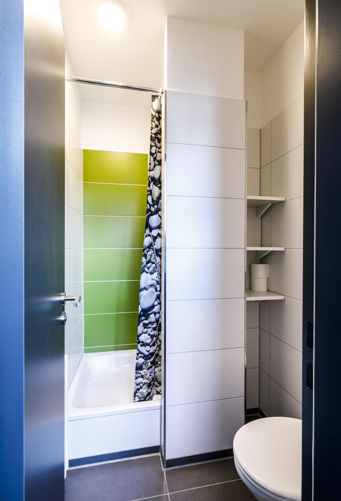 Equipamiento de Habitación Djh Jugendherberge Burghausen
