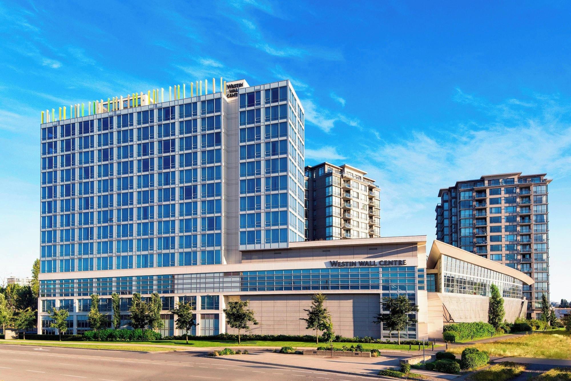 Vista Exterior The Westin Wall Centre, Vancouver Airport