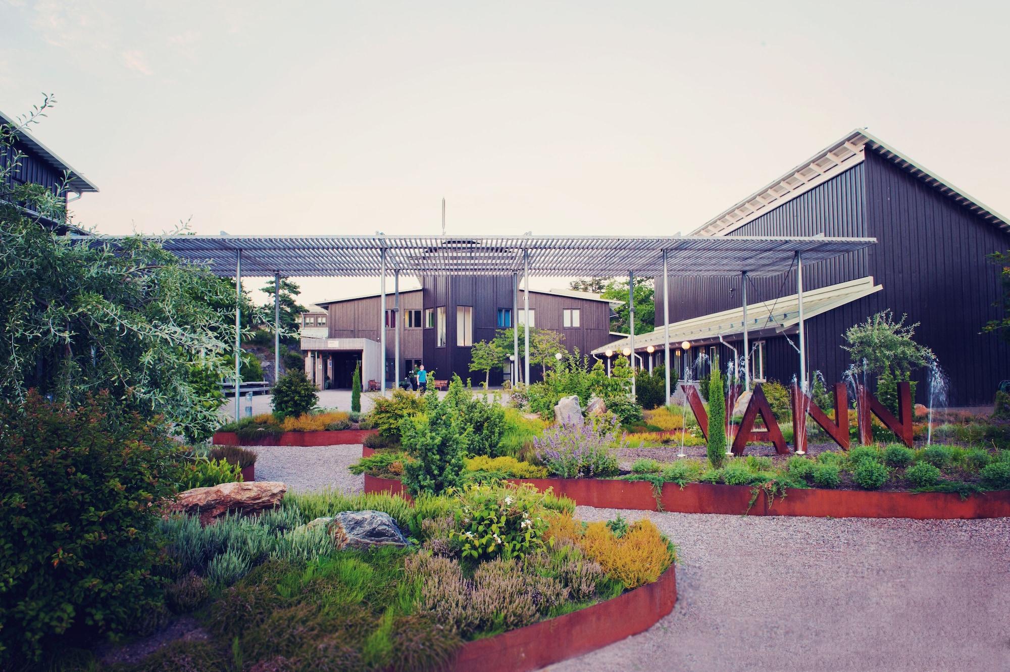Vista Exterior Vann Spa Hotel and Conference