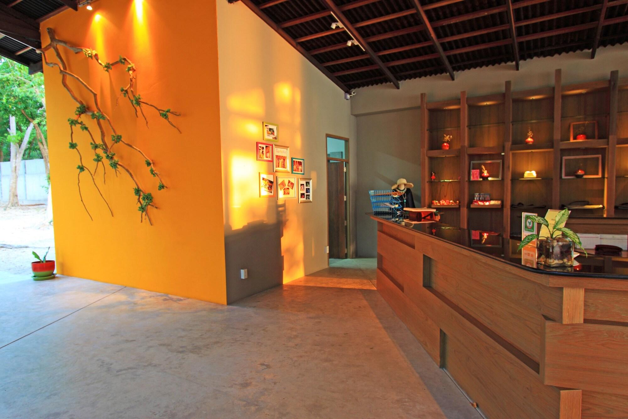 Vista Lobby Baan Supparod