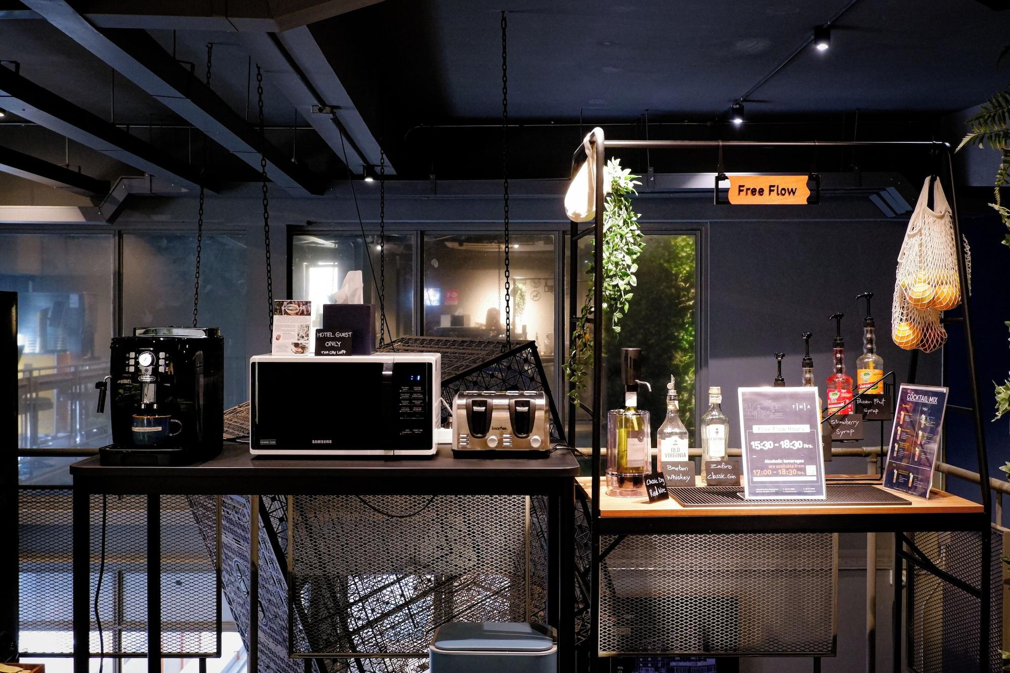 Bar/Salón THA City Loft by TH District