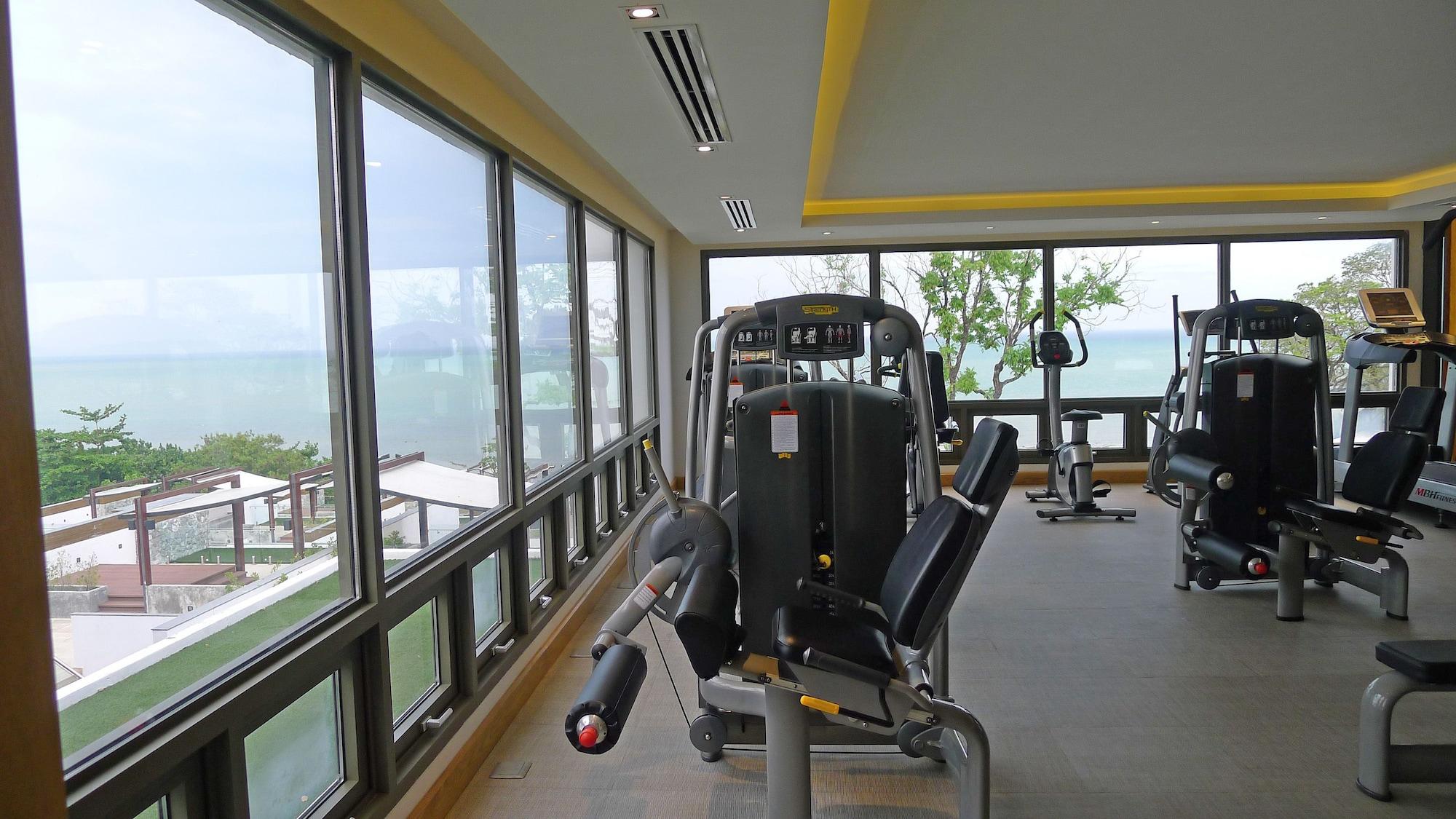 Gimnasio The Nchantra Pool Suite Phuket