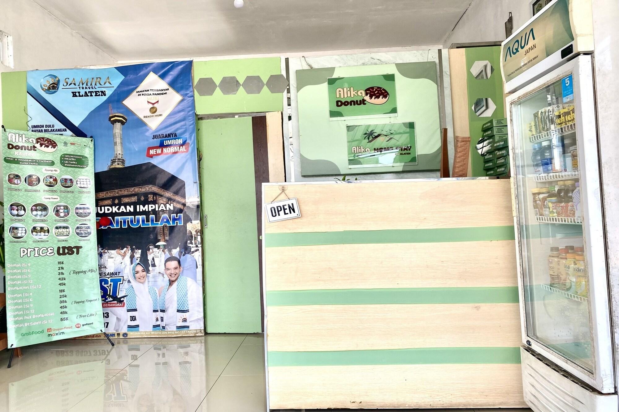 Vista Lobby Capital O 93829 Alika Homestay Syariah