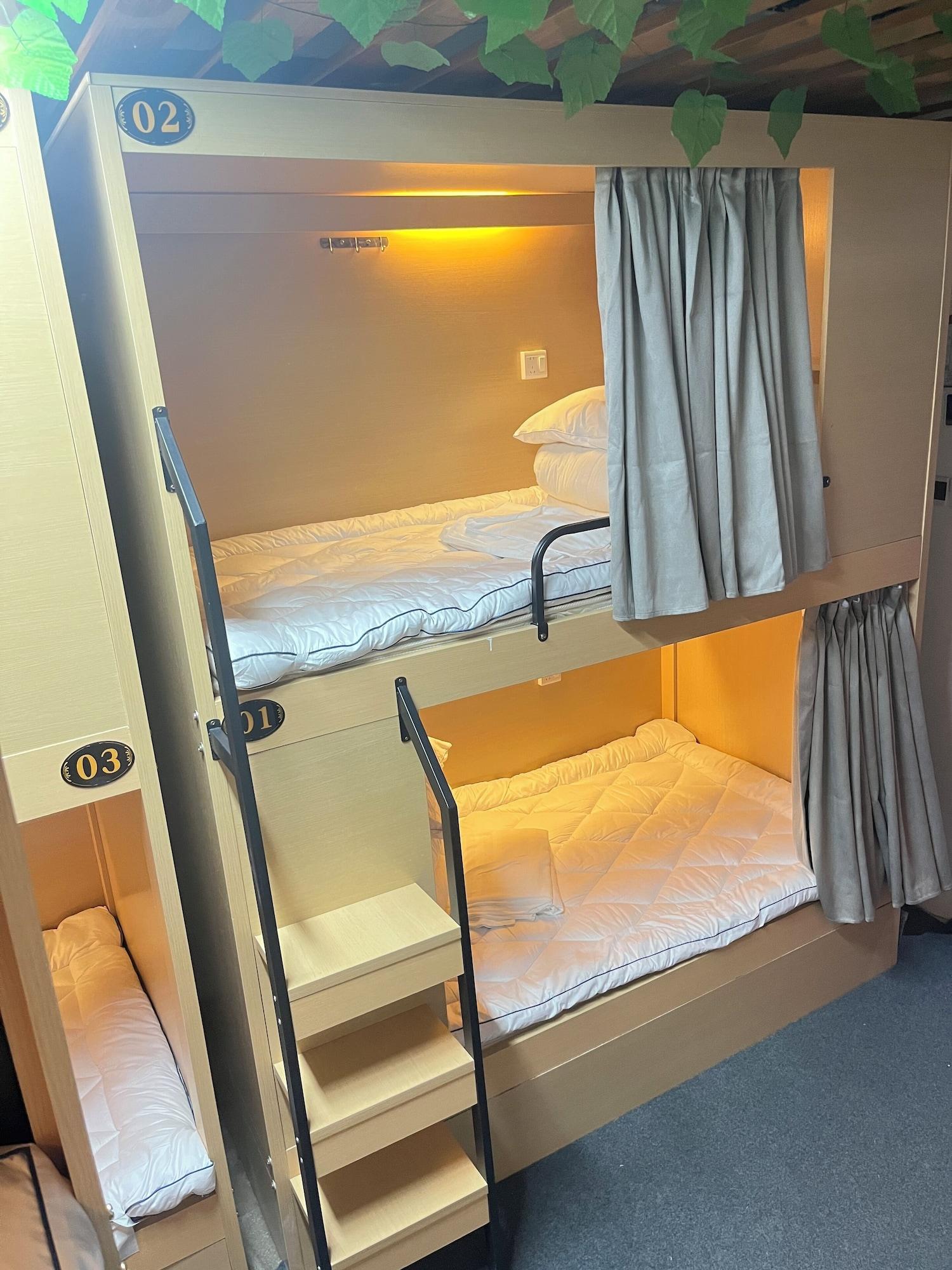 Varios Zhihexing International Youth Hostel